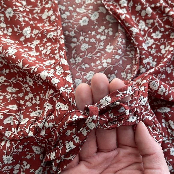 Shein front tie top - Picture 2 of 3